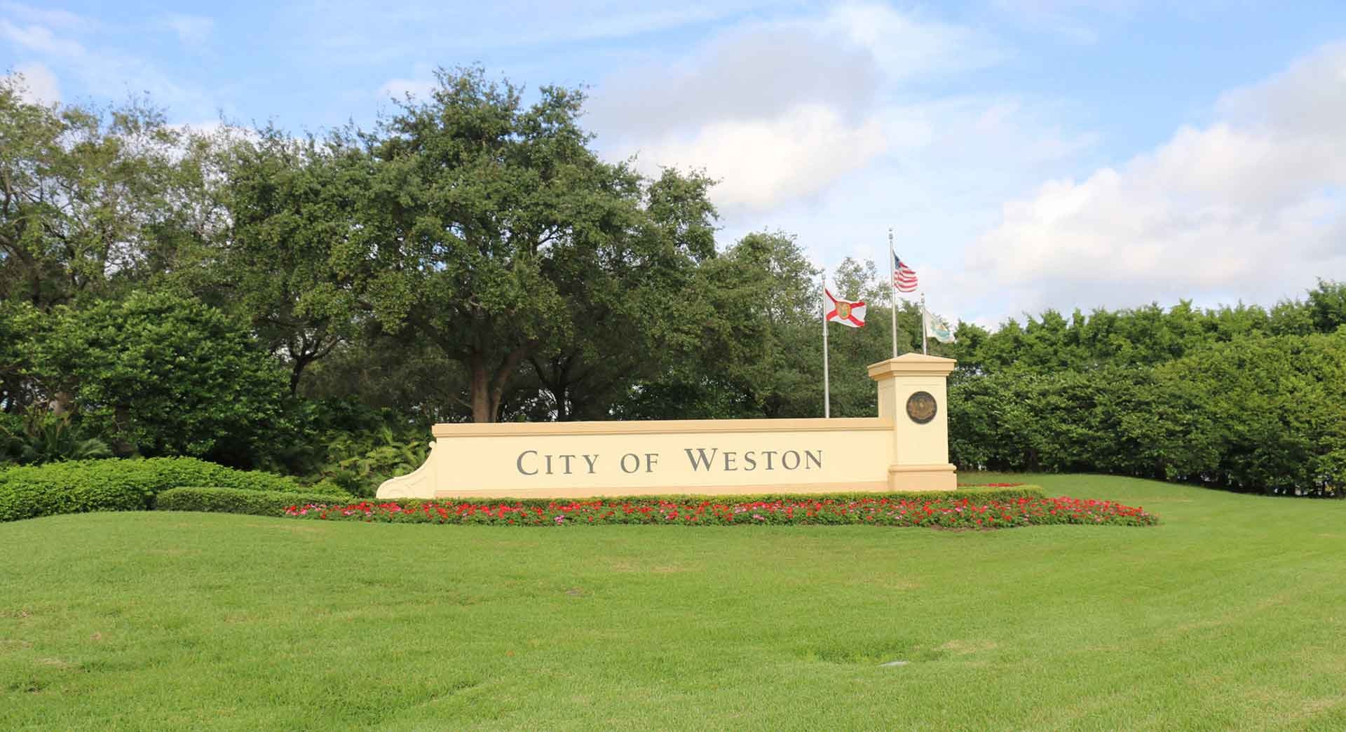 the entrance sign for the City of Weston